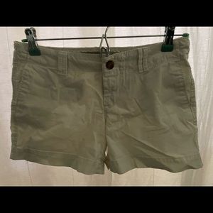 White old navy mid rise shorts